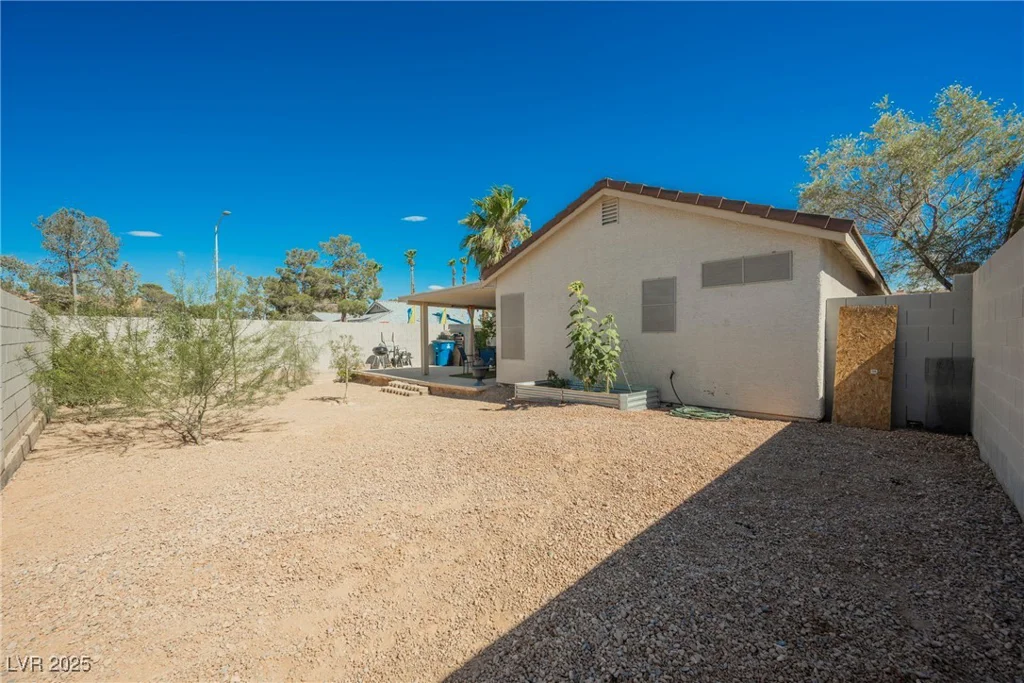 6552 Sweetzer, Las Vegas, NV 89108