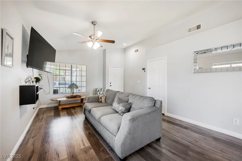 6552 Sweetzer, Las Vegas, NV 89108