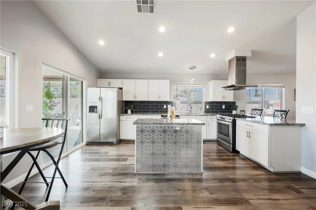6552 Sweetzer, Las Vegas, NV 89108