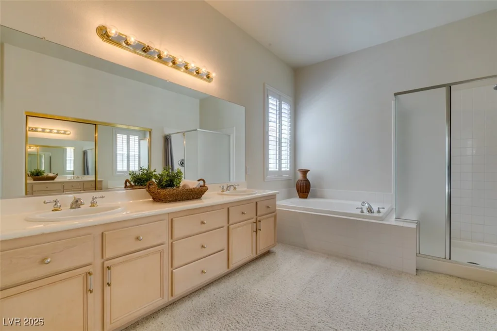 1414 Doggett, Las Vegas, NV 89123