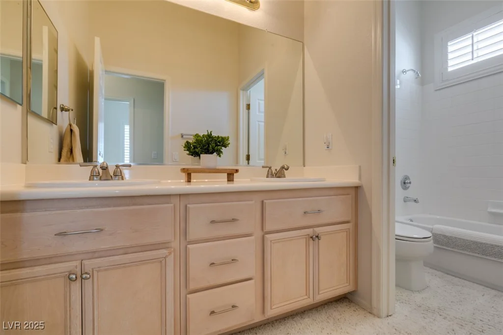 1414 Doggett, Las Vegas, NV 89123