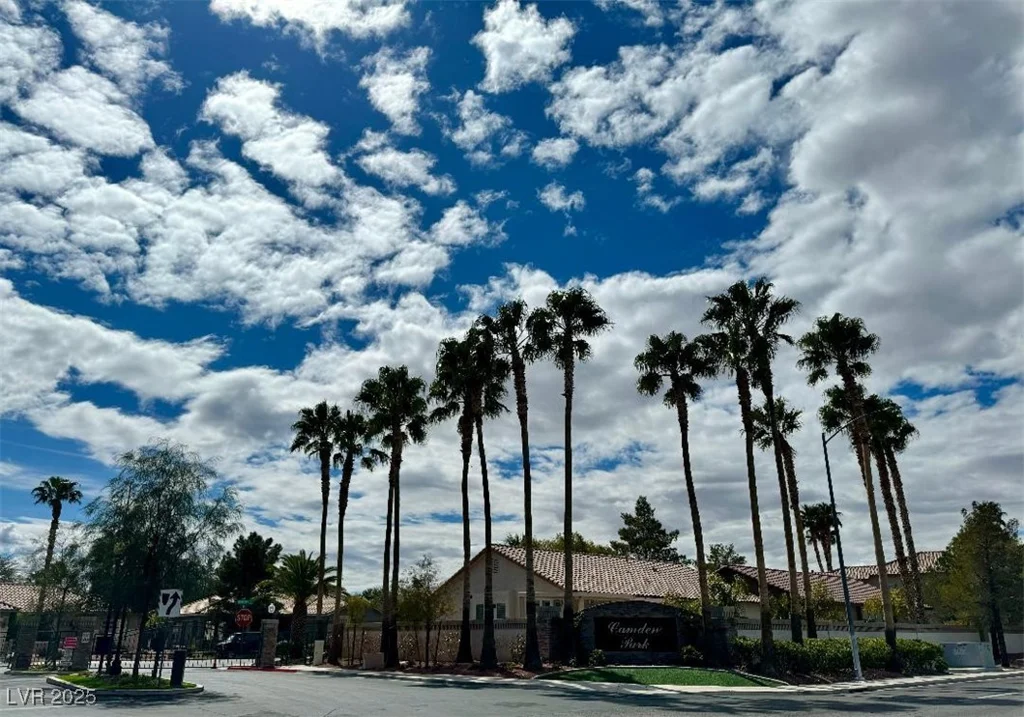 1414 Doggett, Las Vegas, NV 89123