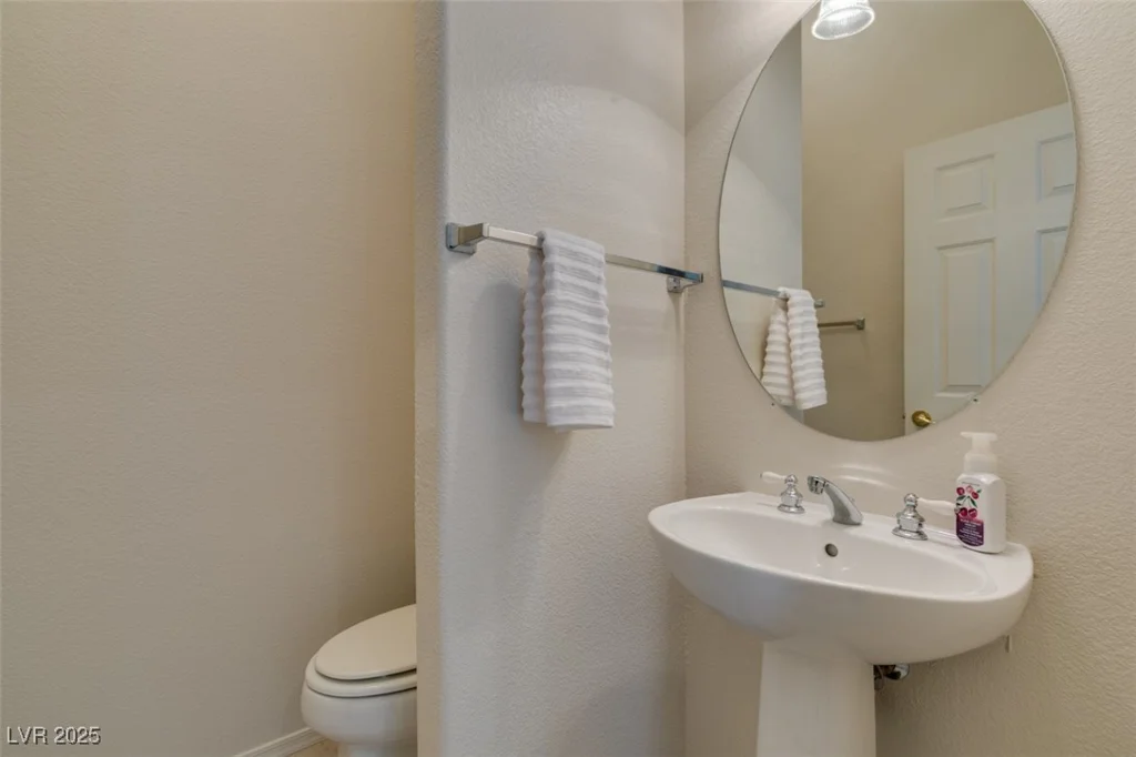 1414 Doggett, Las Vegas, NV 89123