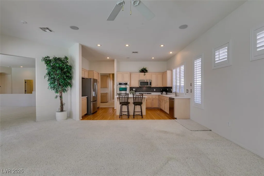 1414 Doggett, Las Vegas, NV 89123