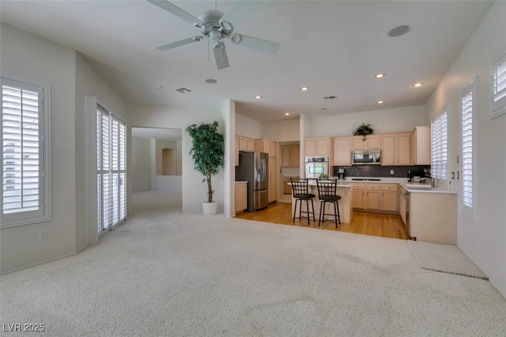1414 Doggett, Las Vegas, NV 89123