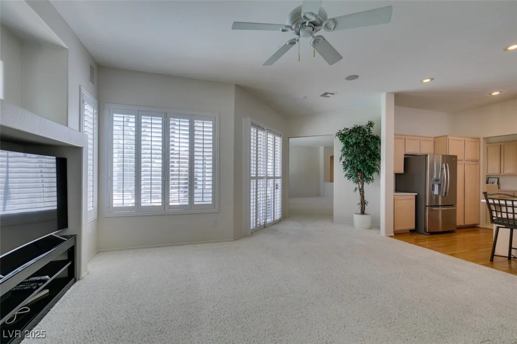 1414 Doggett, Las Vegas, NV 89123