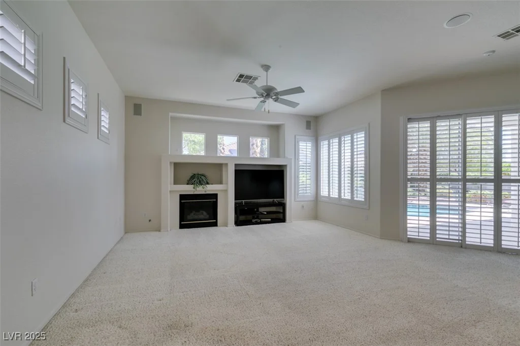 1414 Doggett, Las Vegas, NV 89123