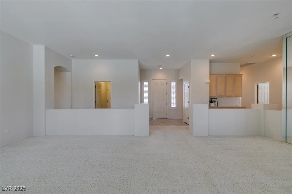 1414 Doggett, Las Vegas, NV 89123
