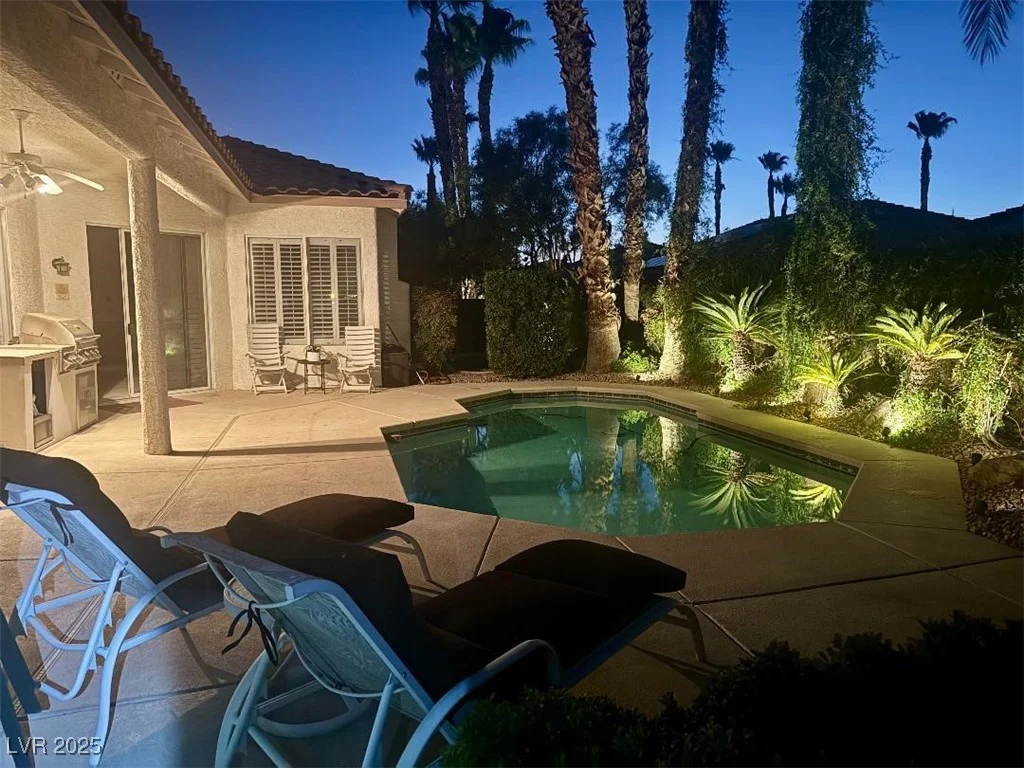1414 Doggett, Las Vegas, NV 89123