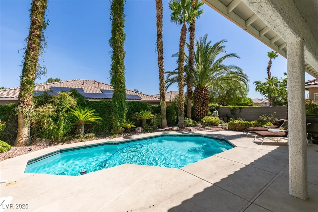 1414 Doggett, Las Vegas, NV 89123
