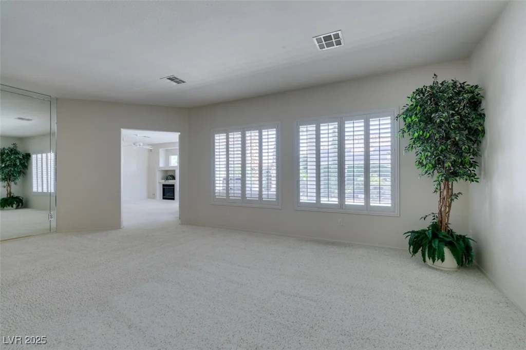 1414 Doggett, Las Vegas, NV 89123