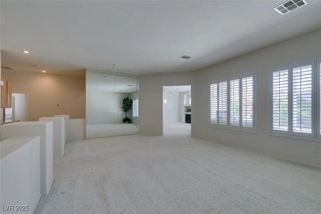 1414 Doggett, Las Vegas, NV 89123