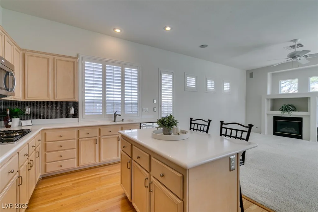 1414 Doggett, Las Vegas, NV 89123
