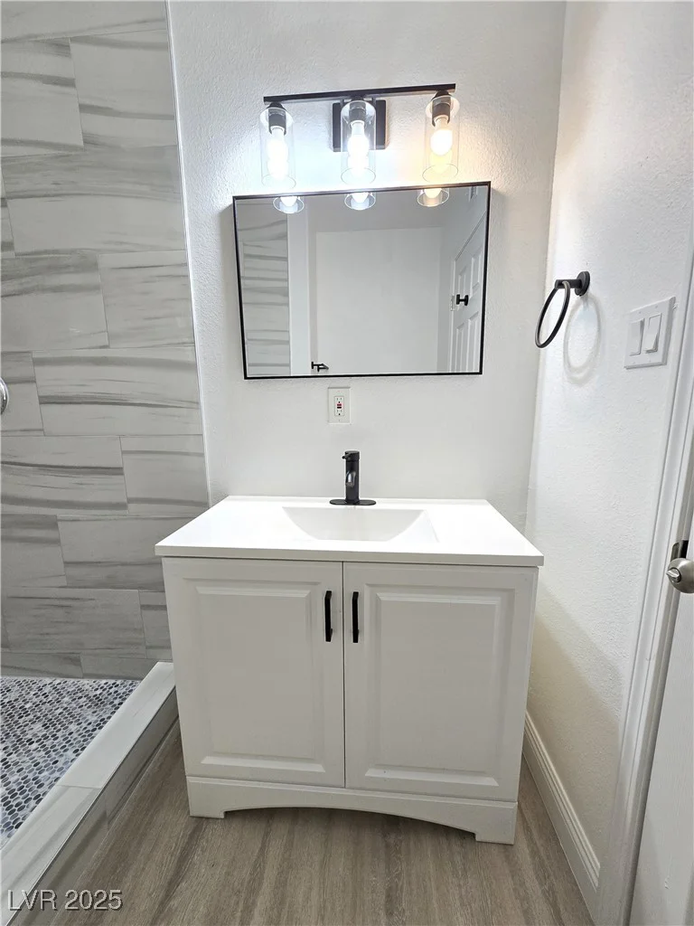 4324 El Conlon, Las Vegas, NV 89102