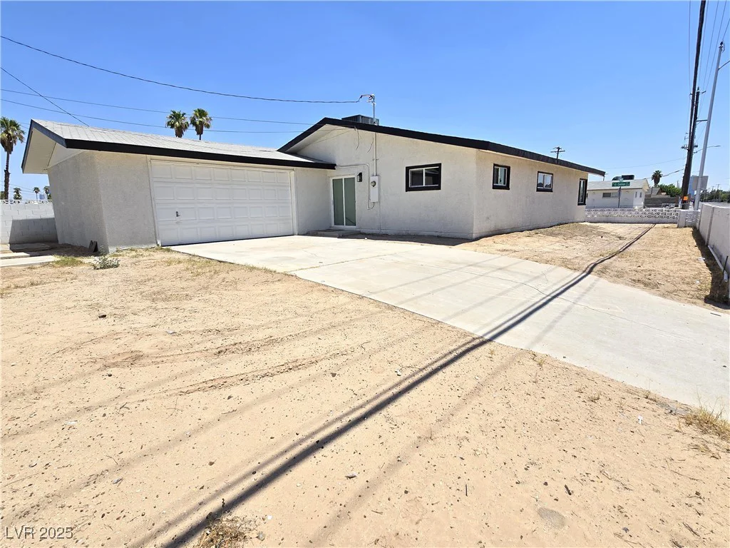 4324 El Conlon, Las Vegas, NV 89102