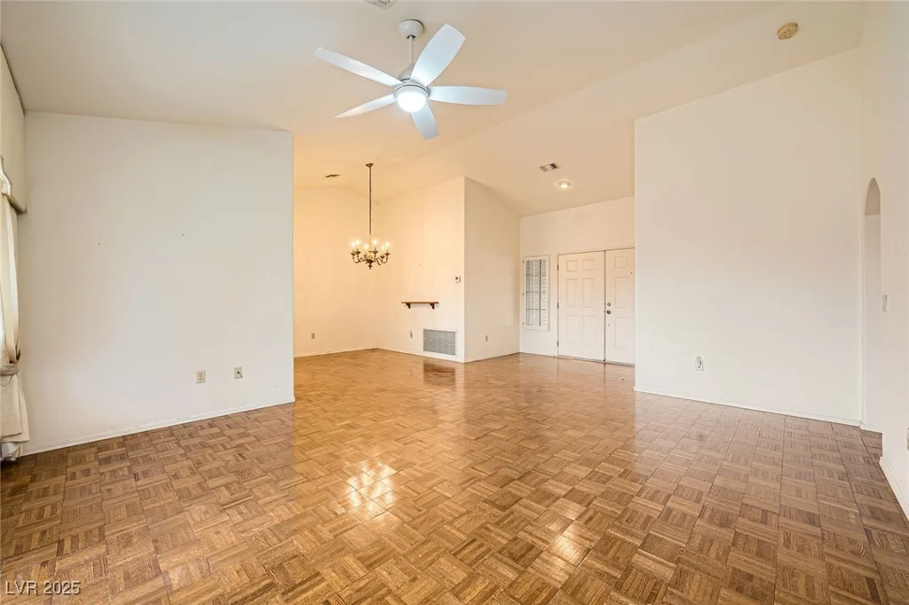 3104 Hayden, Las Vegas, NV 89134