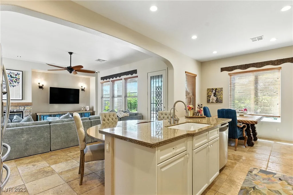 7427 Salvadora, Las Vegas, NV 89113