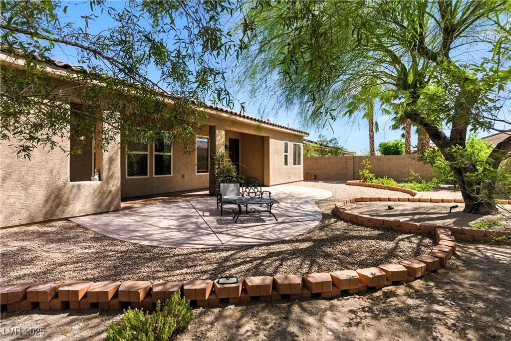 7427 Salvadora, Las Vegas, NV 89113