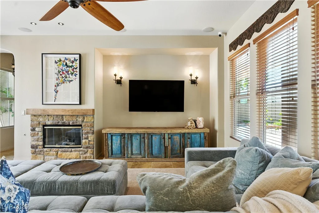 7427 Salvadora, Las Vegas, NV 89113