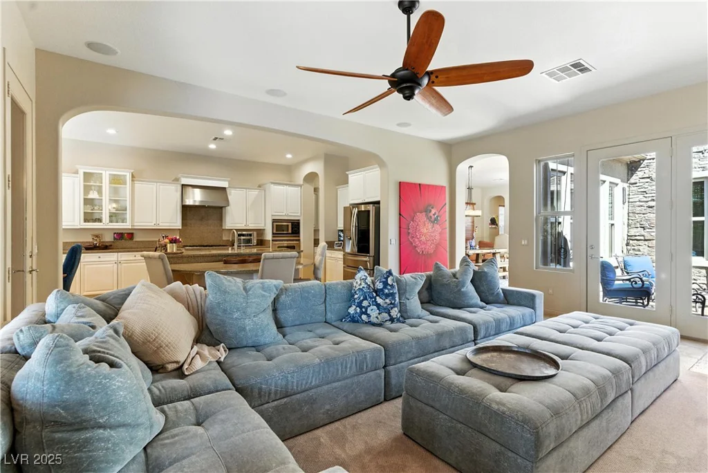 7427 Salvadora, Las Vegas, NV 89113