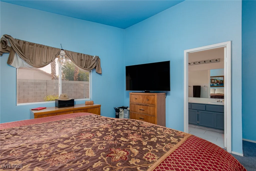 8468 Gilmore, Las Vegas, NV 89129