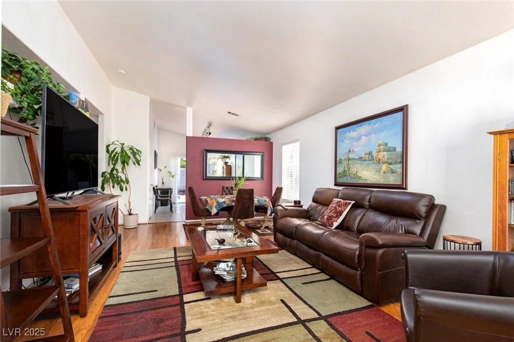 8468 Gilmore, Las Vegas, NV 89129