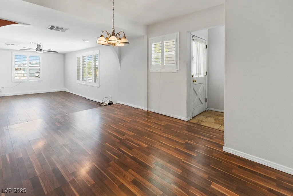 7221 Alta, Las Vegas, NV 89145
