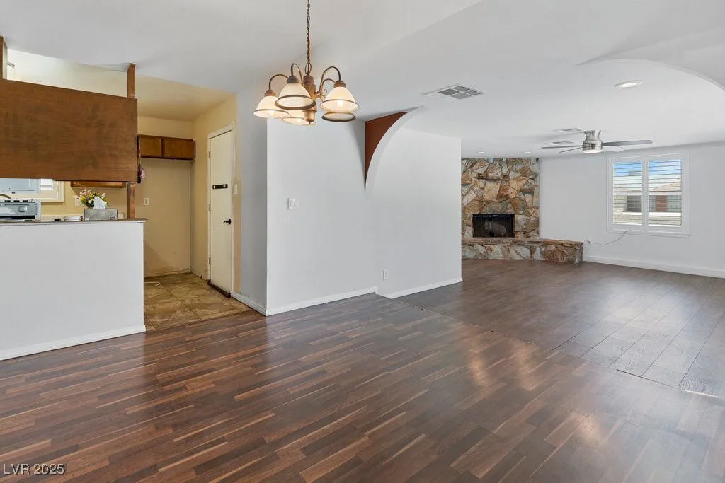 7221 Alta, Las Vegas, NV 89145
