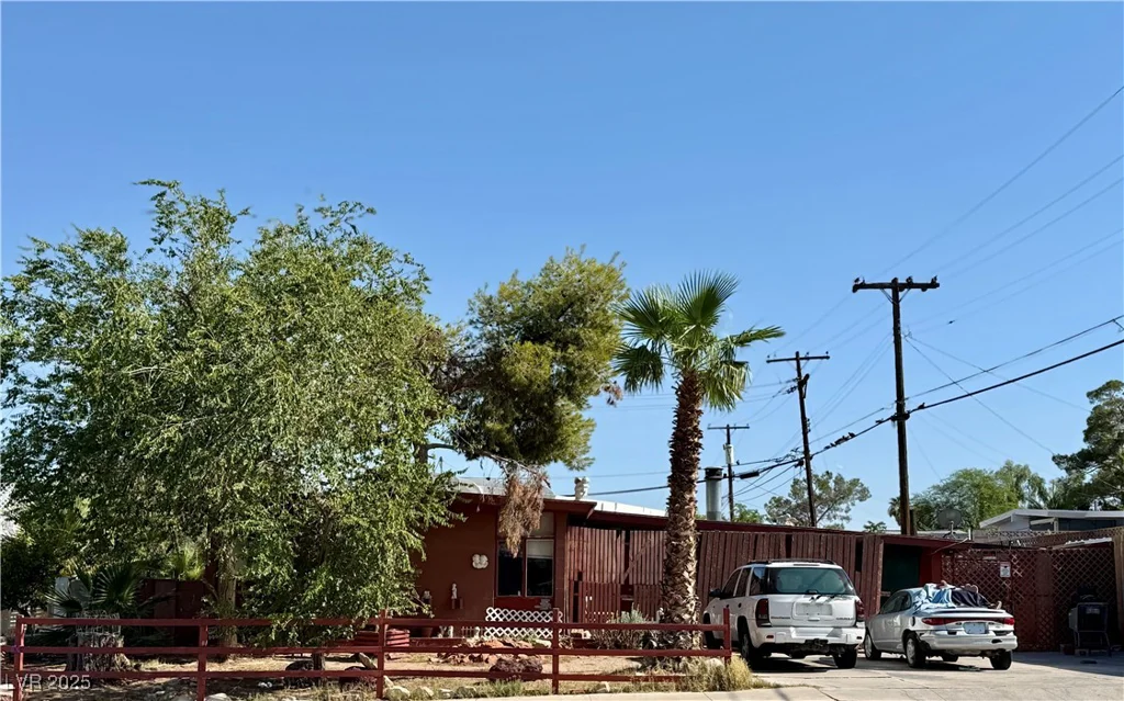 1506 St Louis, Las Vegas, NV 89104