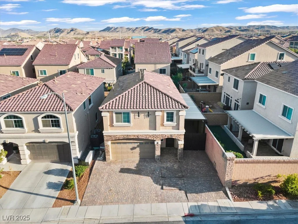 5697 Brimstone Hill, Las Vegas, NV 89141