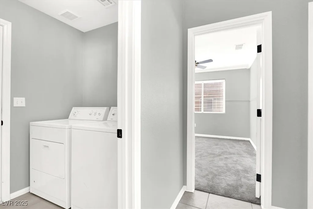 7737 White Grass, Las Vegas, NV 89131