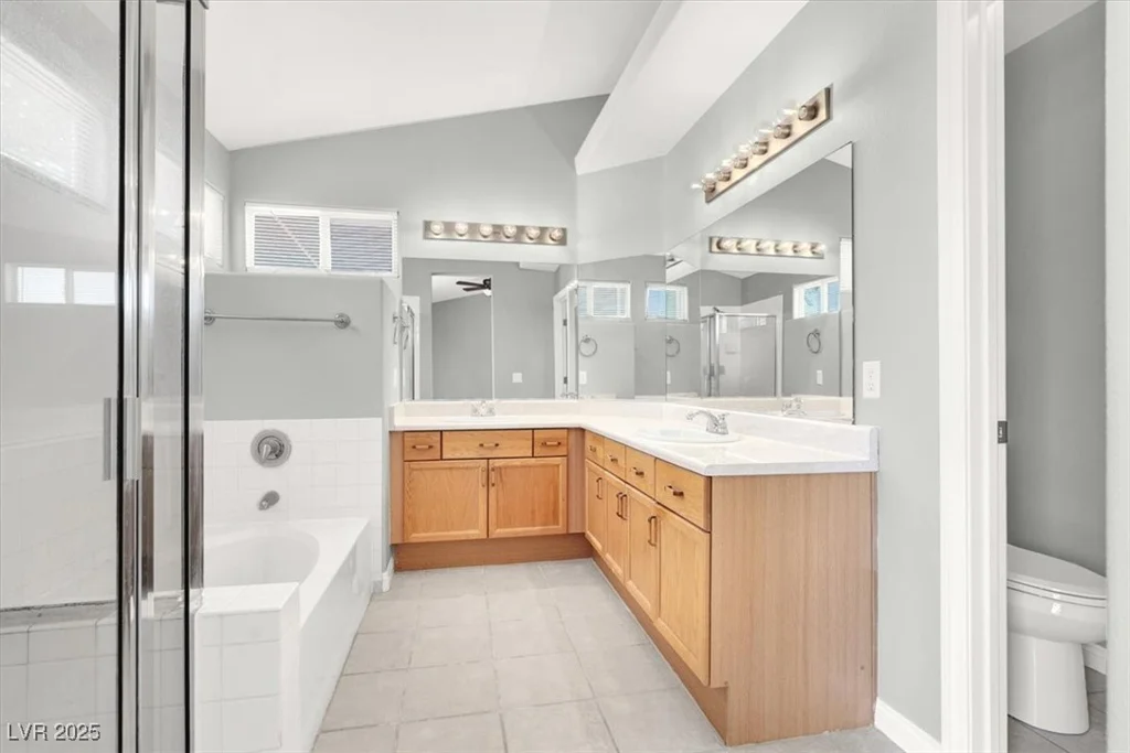 7737 White Grass, Las Vegas, NV 89131
