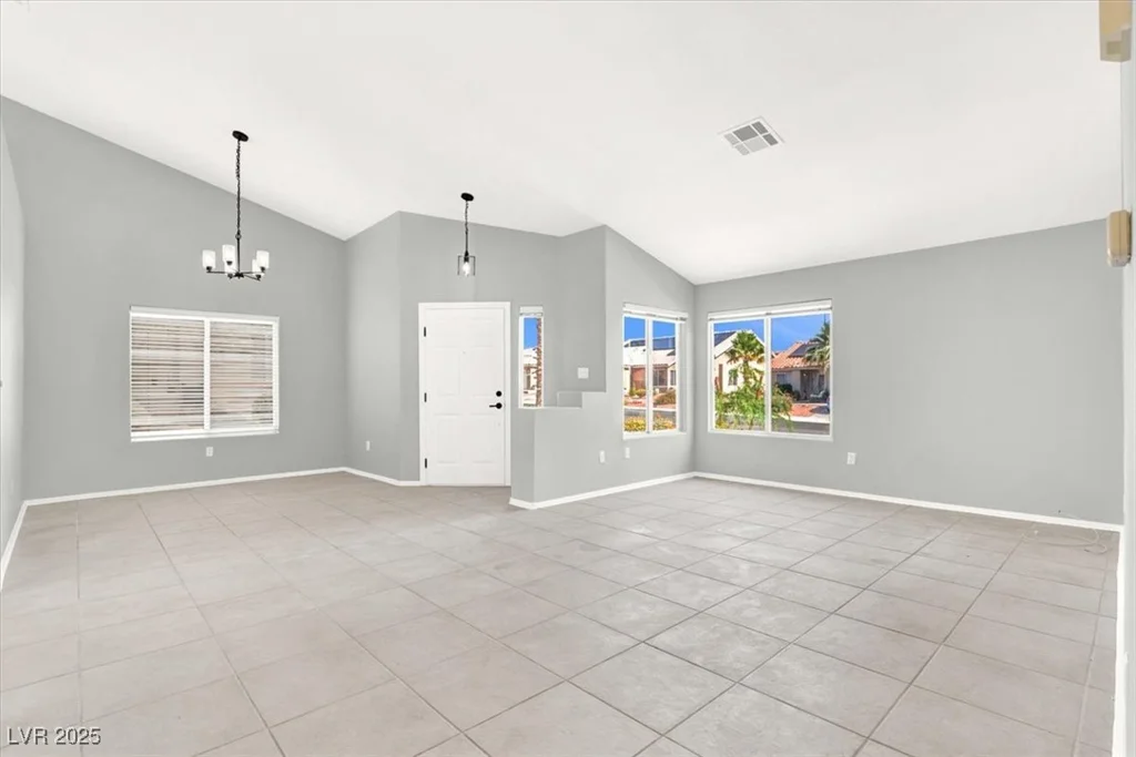 7737 White Grass, Las Vegas, NV 89131