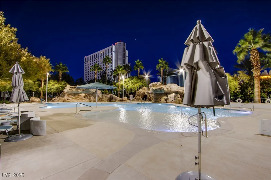 222 Karen, Las Vegas, NV 89109