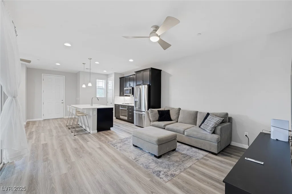 716 Last Dance, Henderson, NV 89011