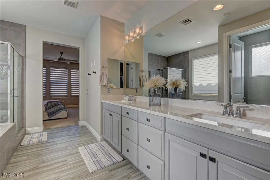 9964 Peaceful Peaks, Las Vegas, NV 89166
