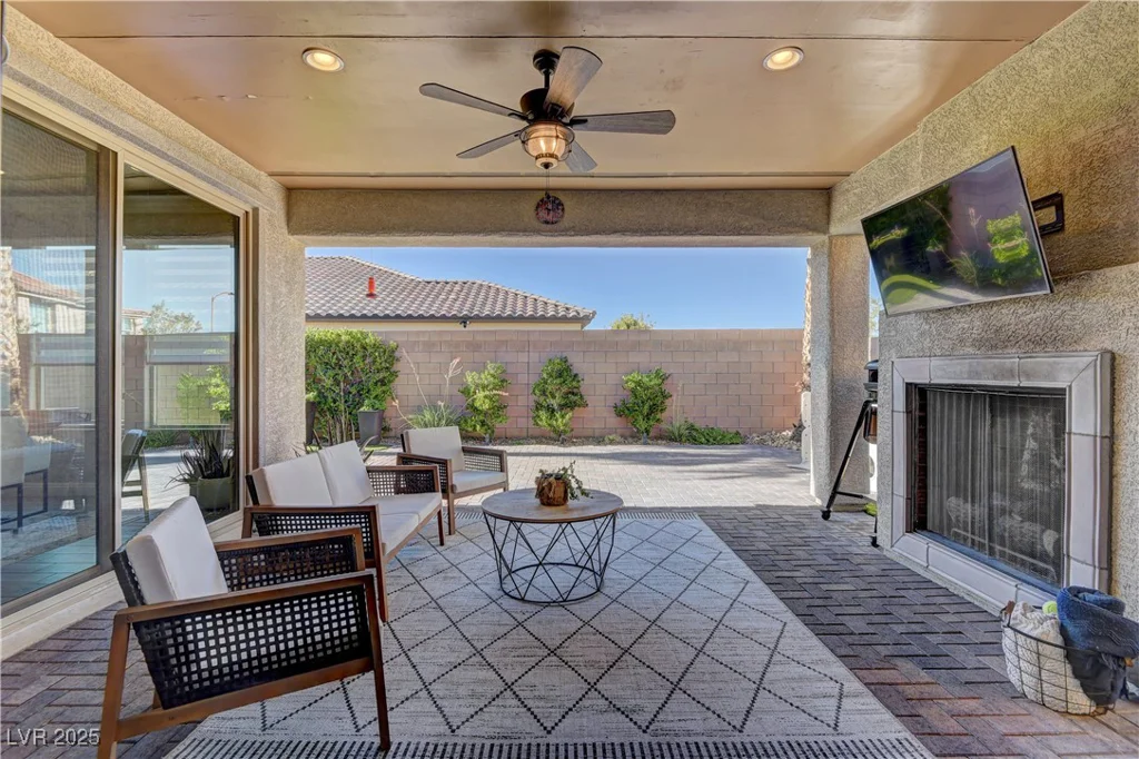 9964 Peaceful Peaks, Las Vegas, NV 89166