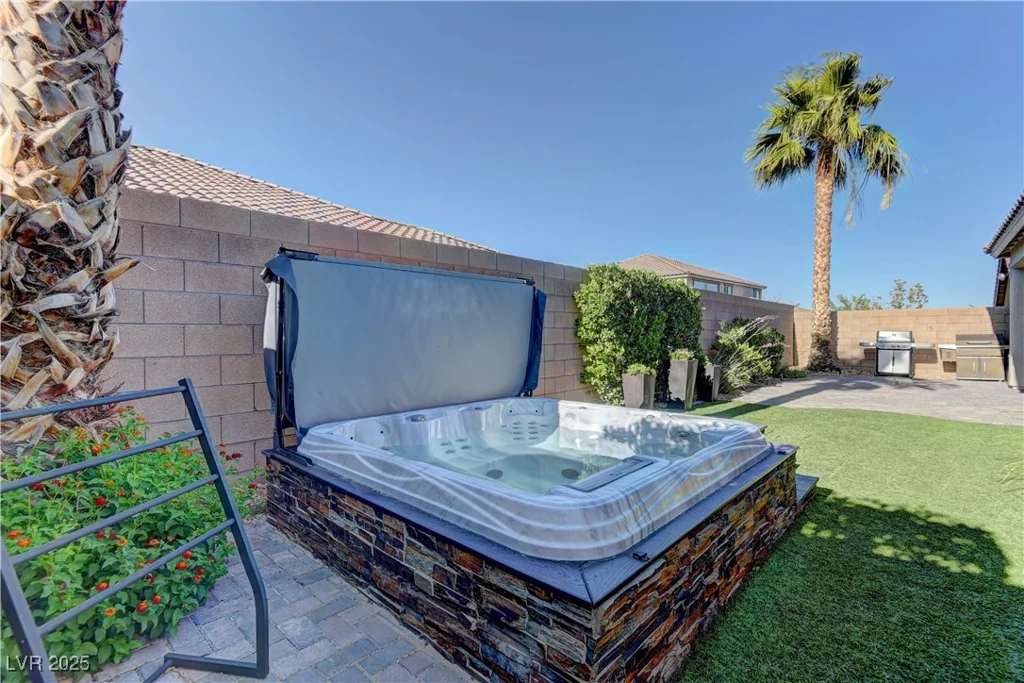 9964 Peaceful Peaks, Las Vegas, NV 89166
