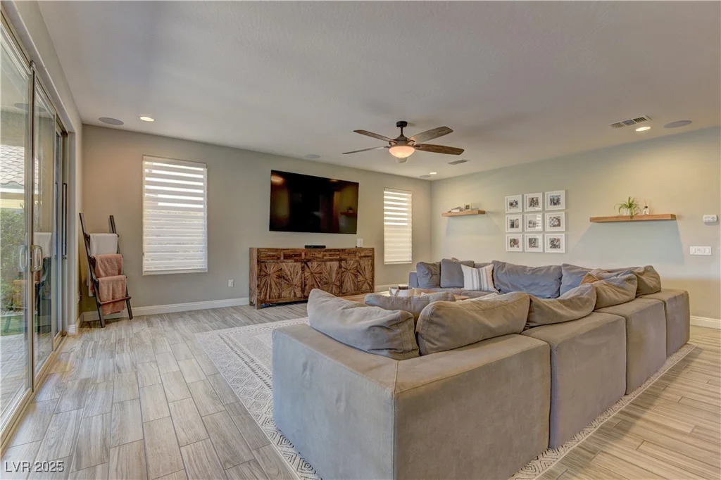 9964 Peaceful Peaks, Las Vegas, NV 89166