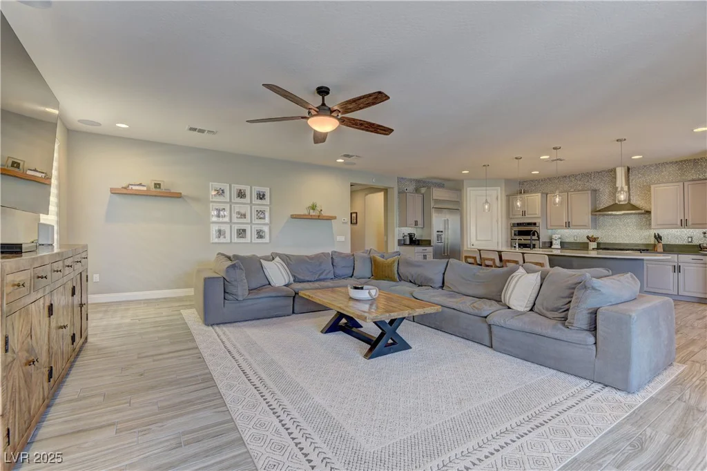 9964 Peaceful Peaks, Las Vegas, NV 89166