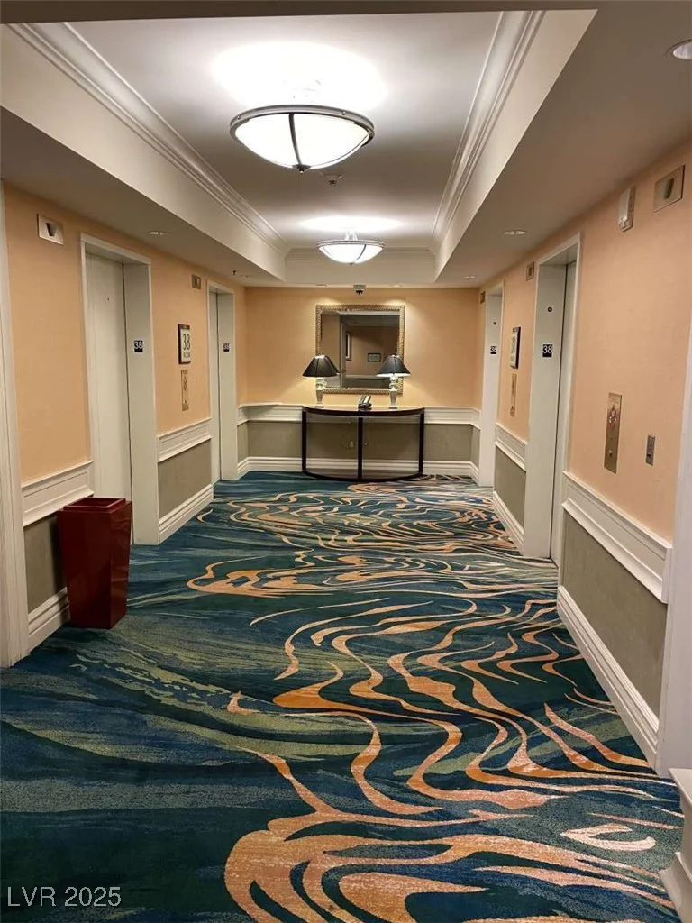 145 Harmon, Las Vegas, NV 89109