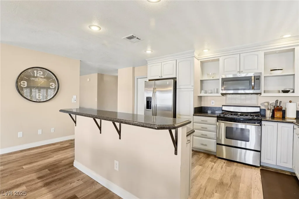 855 Vermillion, Henderson, NV 89002