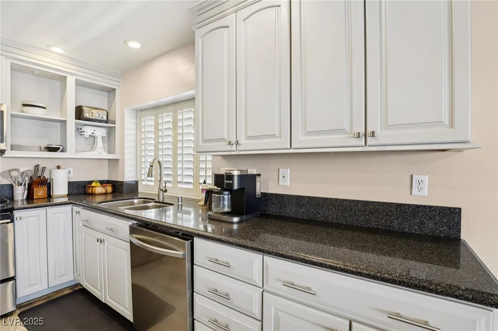 855 Vermillion, Henderson, NV 89002