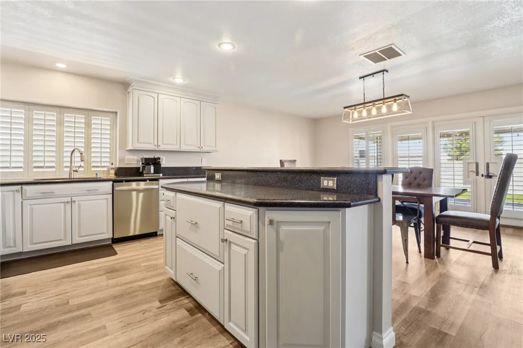 855 Vermillion, Henderson, NV 89002