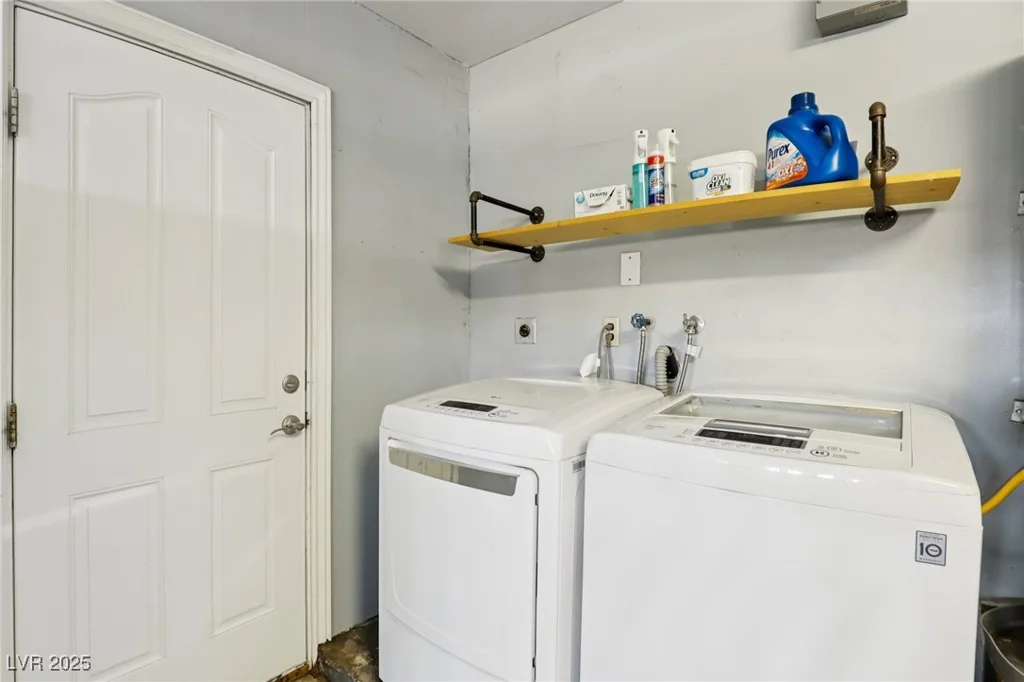 855 Vermillion, Henderson, NV 89002