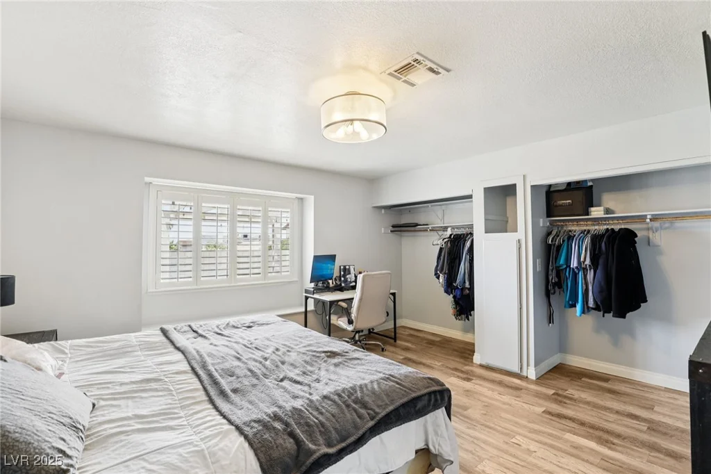 855 Vermillion, Henderson, NV 89002
