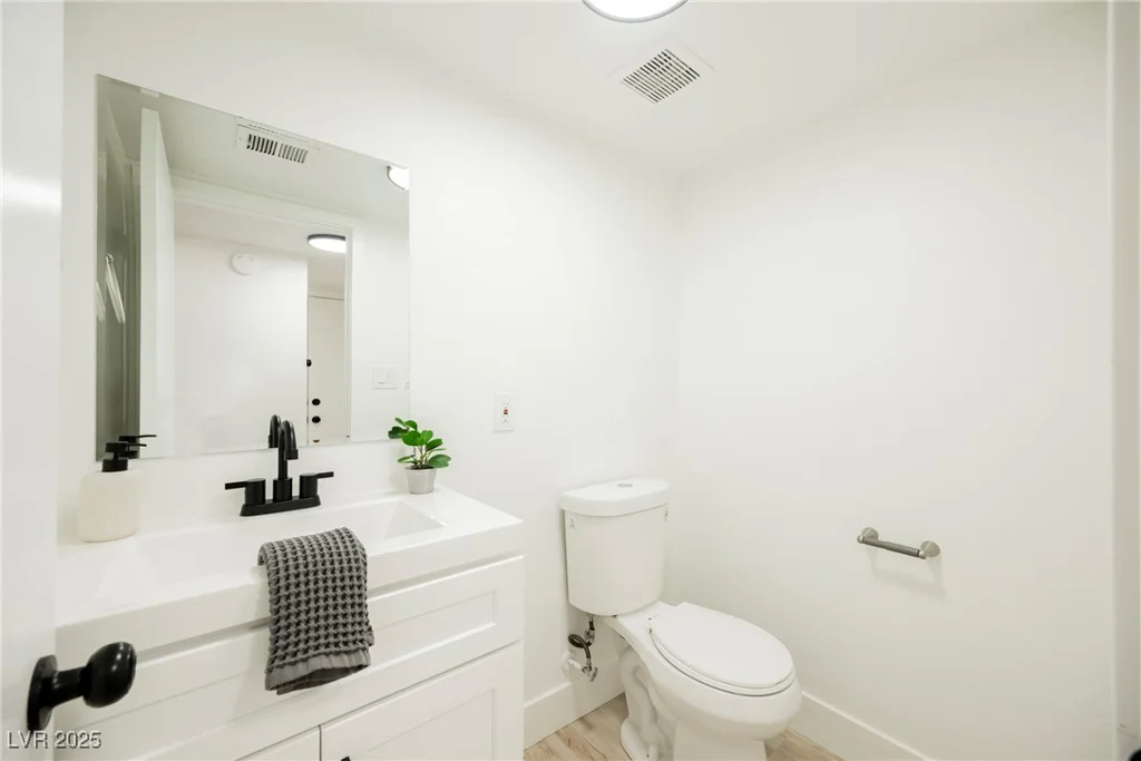 716 Vincent, Las Vegas, NV 89145