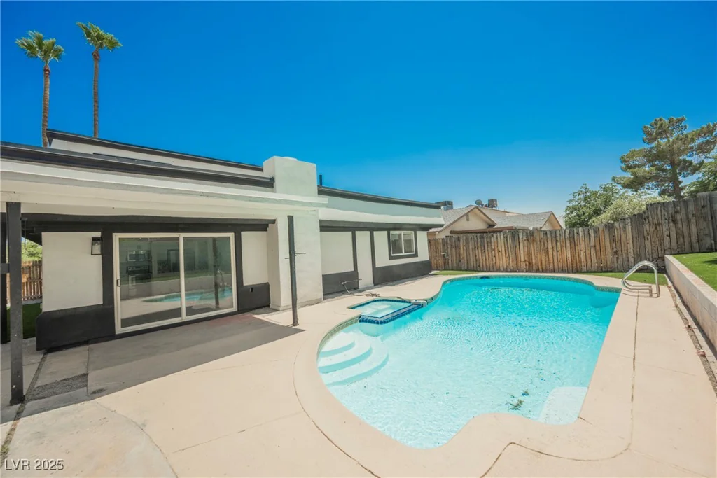 716 Vincent, Las Vegas, NV 89145