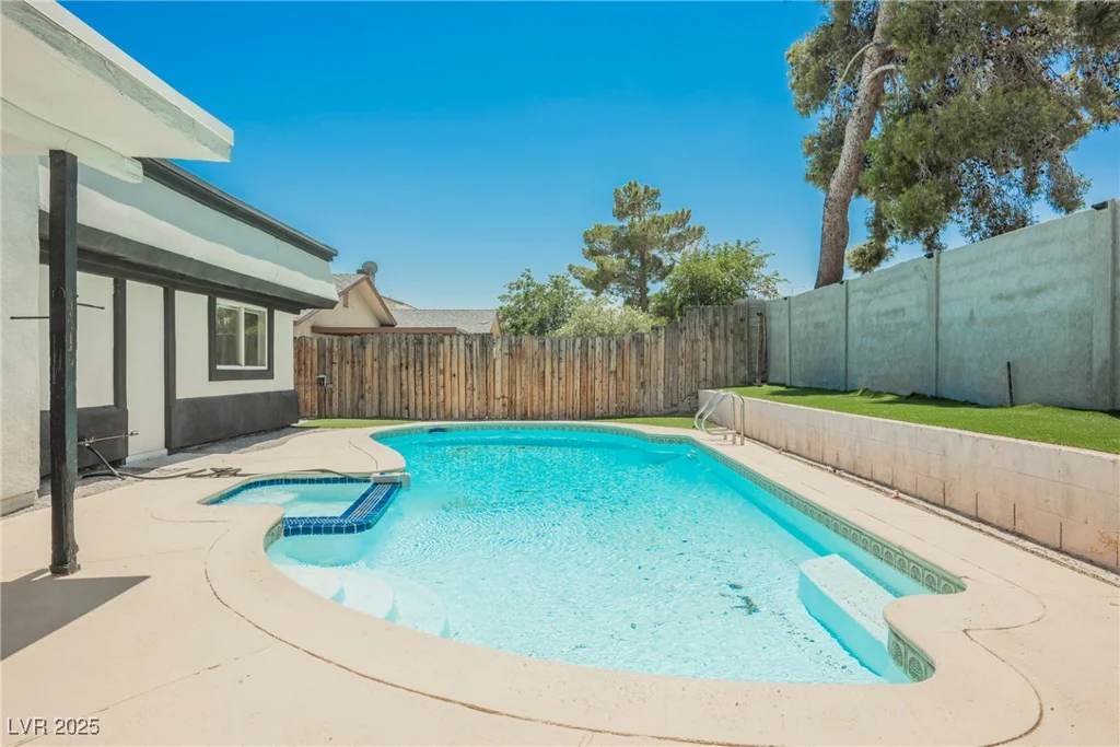 716 Vincent, Las Vegas, NV 89145