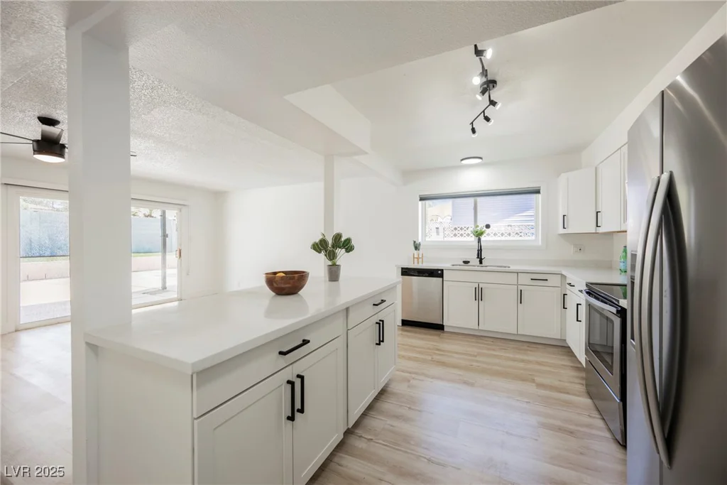 716 Vincent, Las Vegas, NV 89145